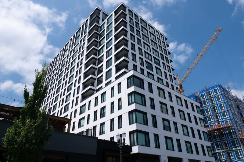 14 Glisan — photo 10