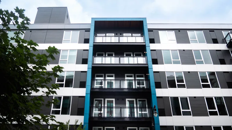 Block 19 Broadstone — photo 3